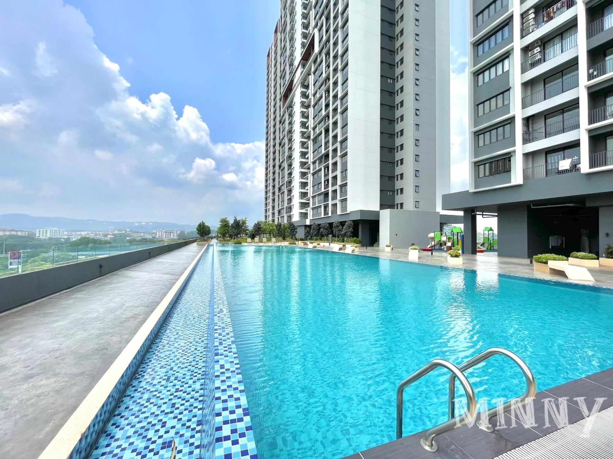 Mrt Balcony Netizen Couple Friendly #29 Apartment เชอราส ภายนอก รูปภาพ